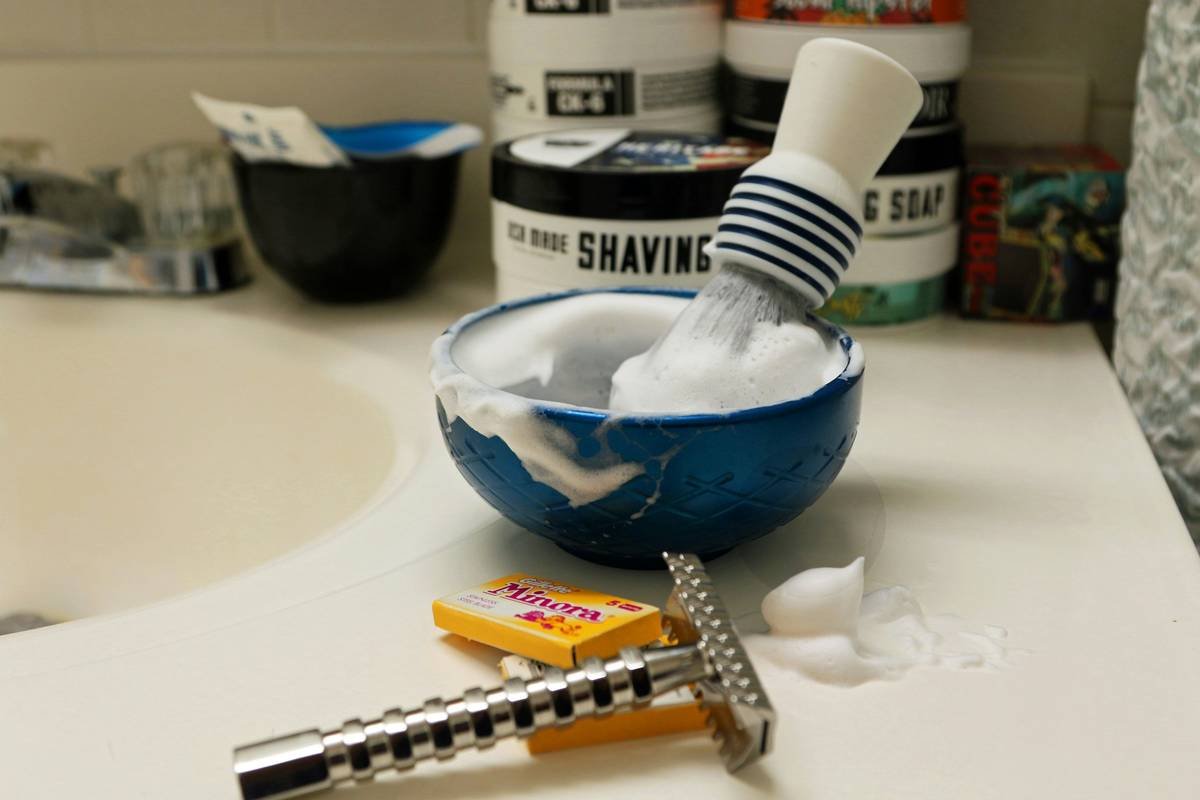 Why Your Razor Rage Needs Calming: The Truth About Anti-Inflammatory Skin Gels for Shaving